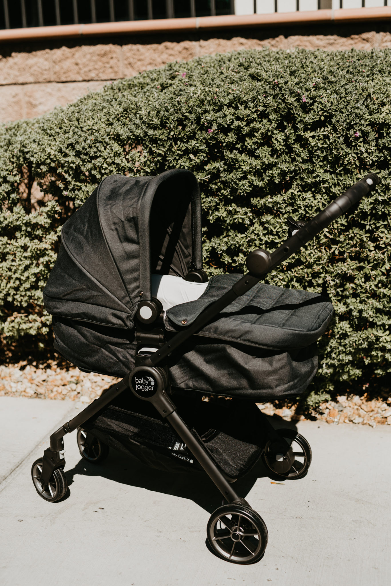 Baby Jogger City Stroller for all your Holiday Travel featured by top Las Vegas life and style blog, Outfits & Outings: City Tour Lux review