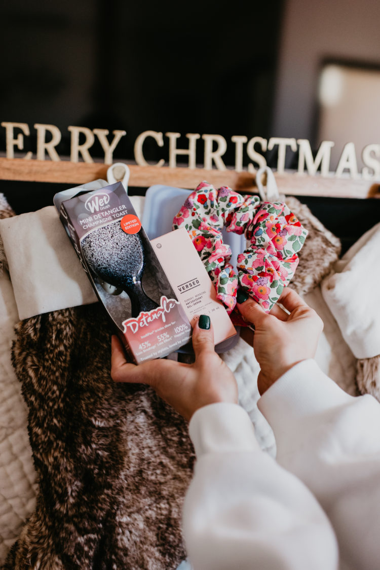 Holiday Gift Guide 2020: the Best Stocking Stuffers on Amazon featured by top Las Vegas lifestyle blogger, Outfits & Outings