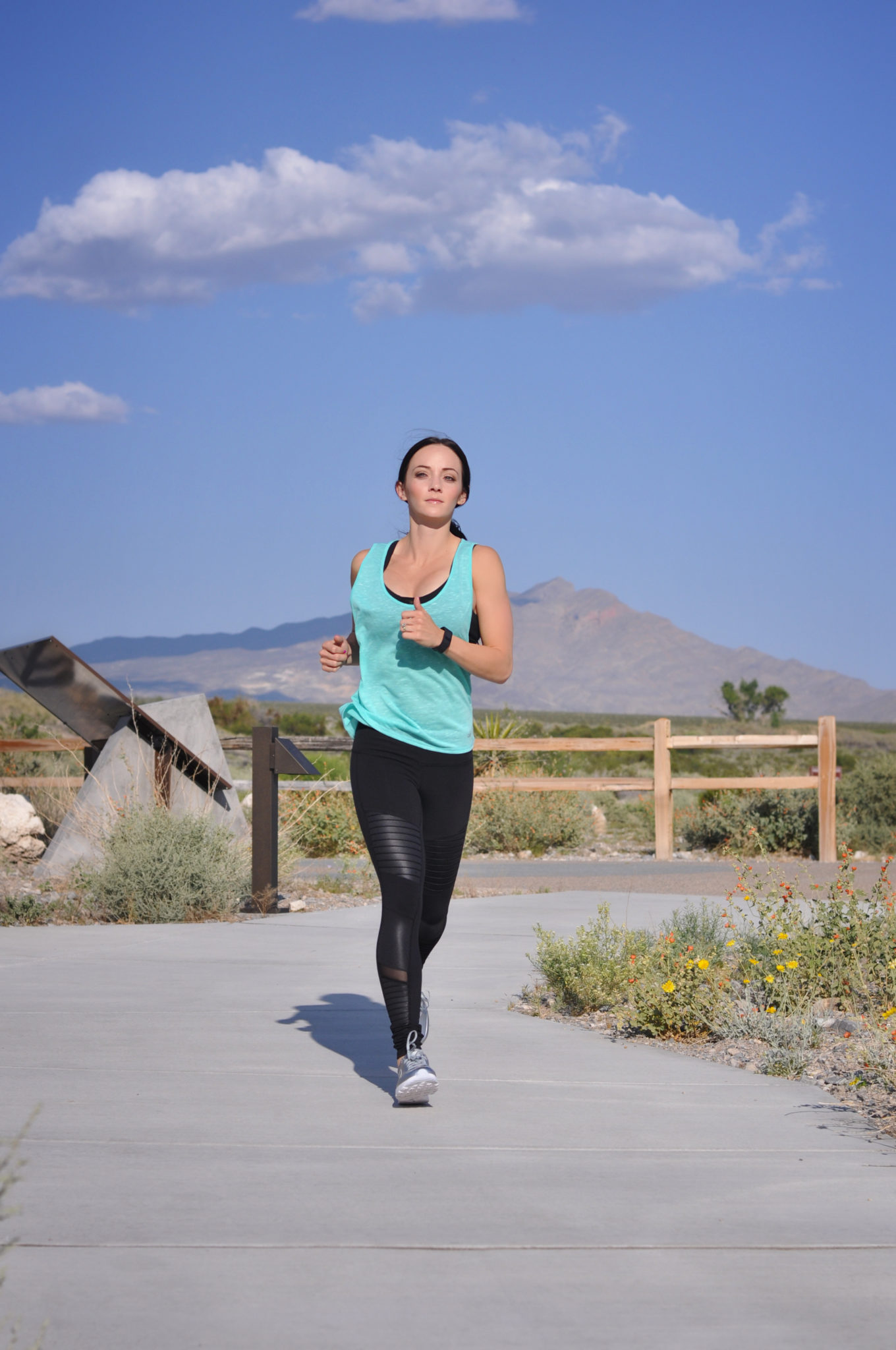 alo leggings Outfits & Outings