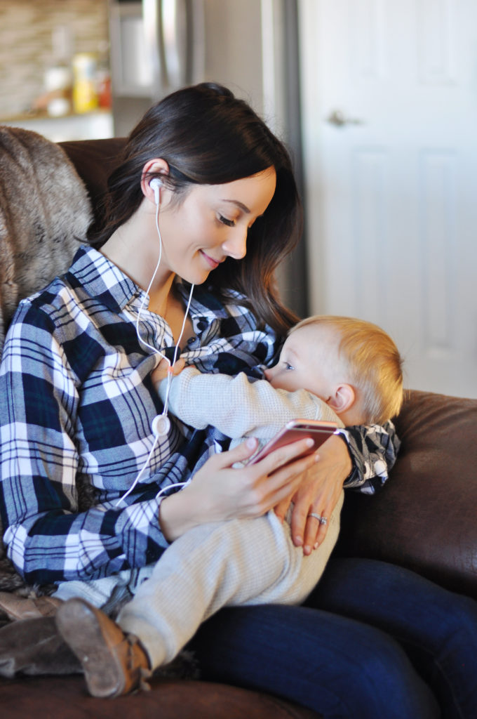 My Breastfeeding Story + The MomSense Breastfeeding Meter | Outfits & Outings