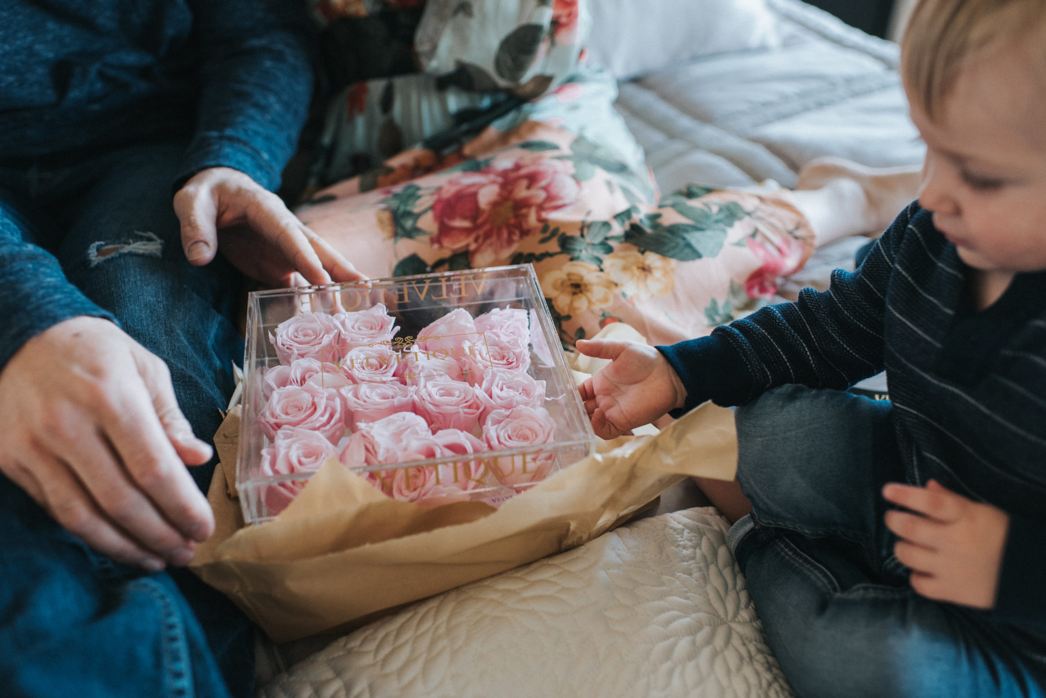 Velvetique la eternity roses that last a year - Gender Reveal Idea: It's a ... Boy or Girl?? by popular Las Vegas lifestyle blogger Outfits & Outings
