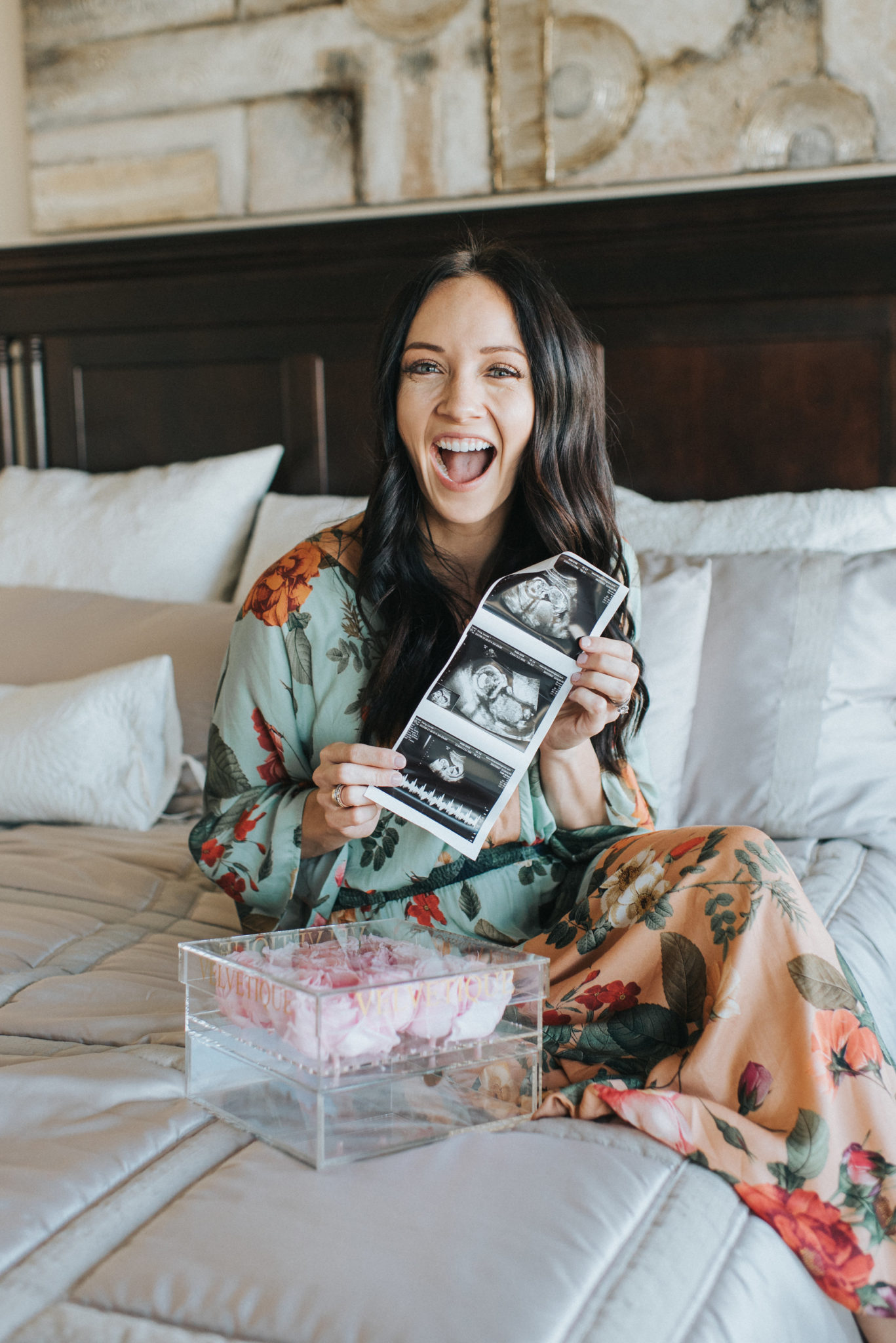 its a girl announcement and the best gender reveal ideas - Gender Reveal Idea: It's a ... Boy or Girl?? by popular Las Vegas lifestyle blogger Outfits & Outings