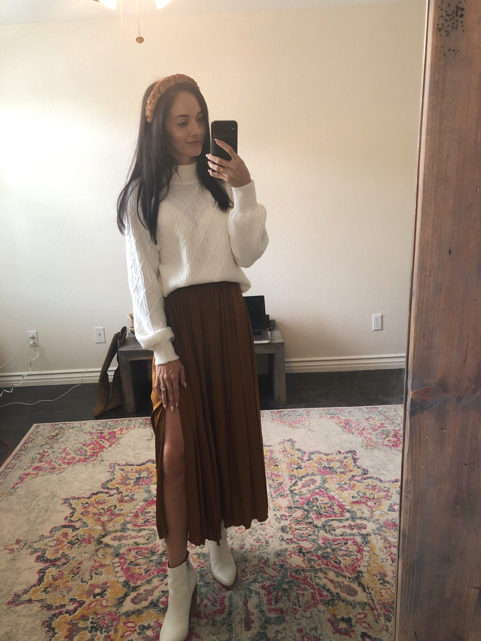 Cute Fall Outfits for Women featured by top US fashion blog, Outfits & Outings