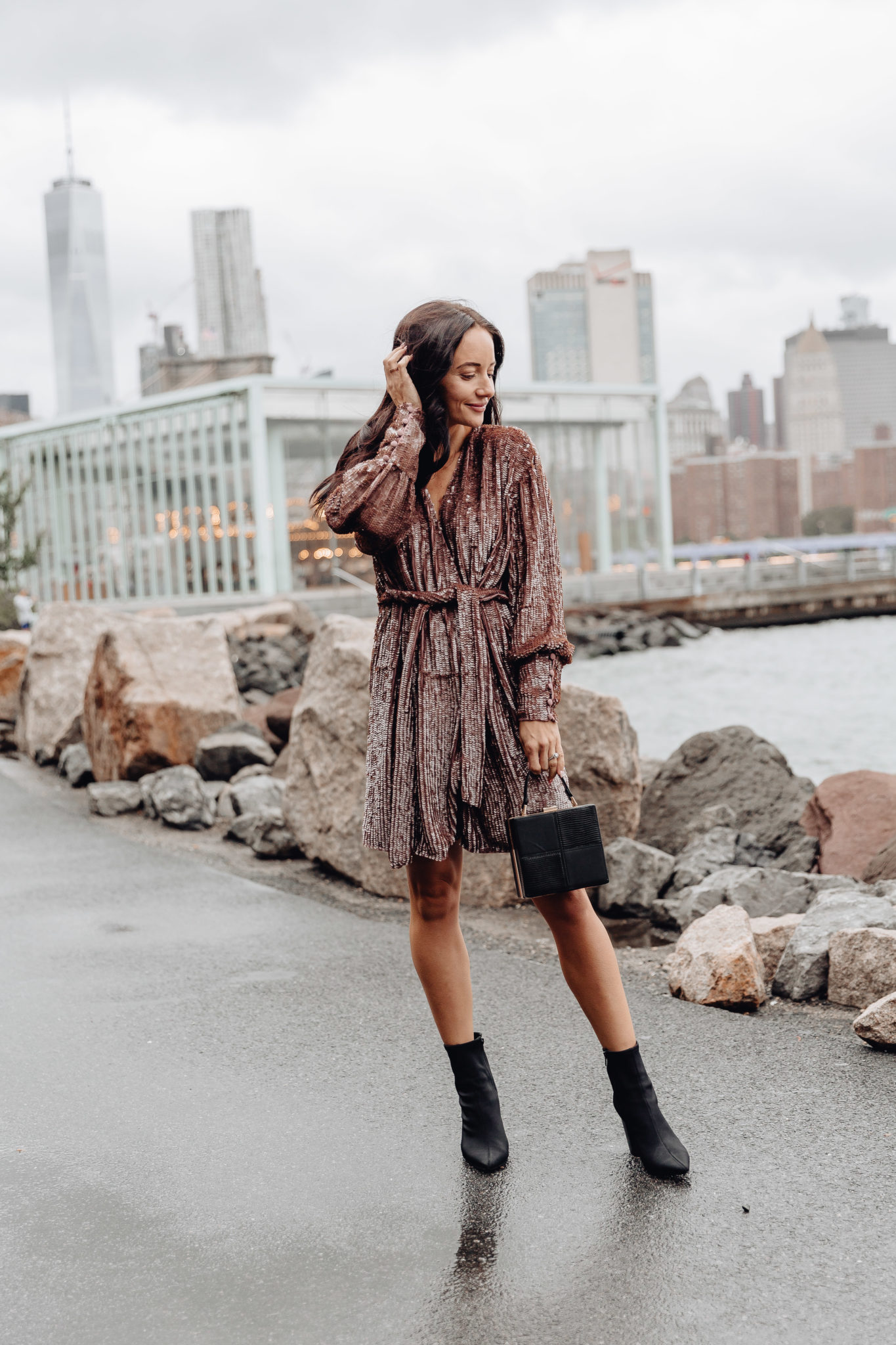 ASOS Mini Dress: the Perfect Retrofete Dupe featured by top US fashion blog, Outfits & Outings