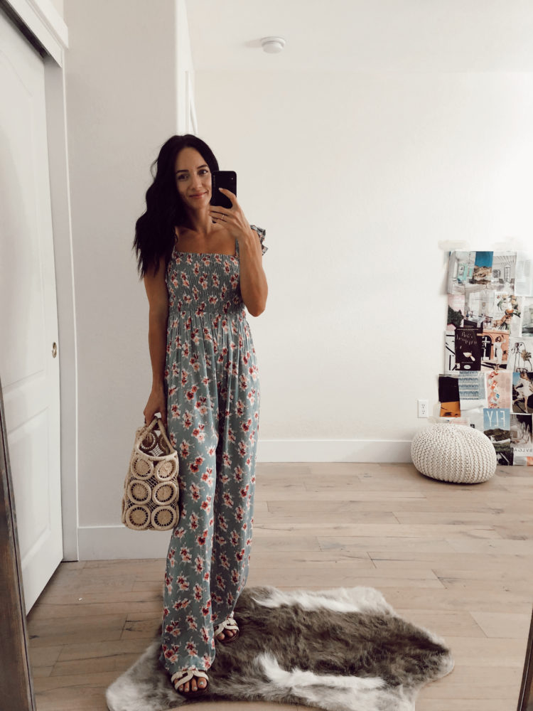  Cute July Outfits featured by top Las Vegas fashion blogger, Outfits & Outings